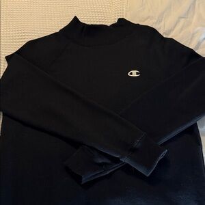 Champion Women's Black Crewneck Sweatshirt